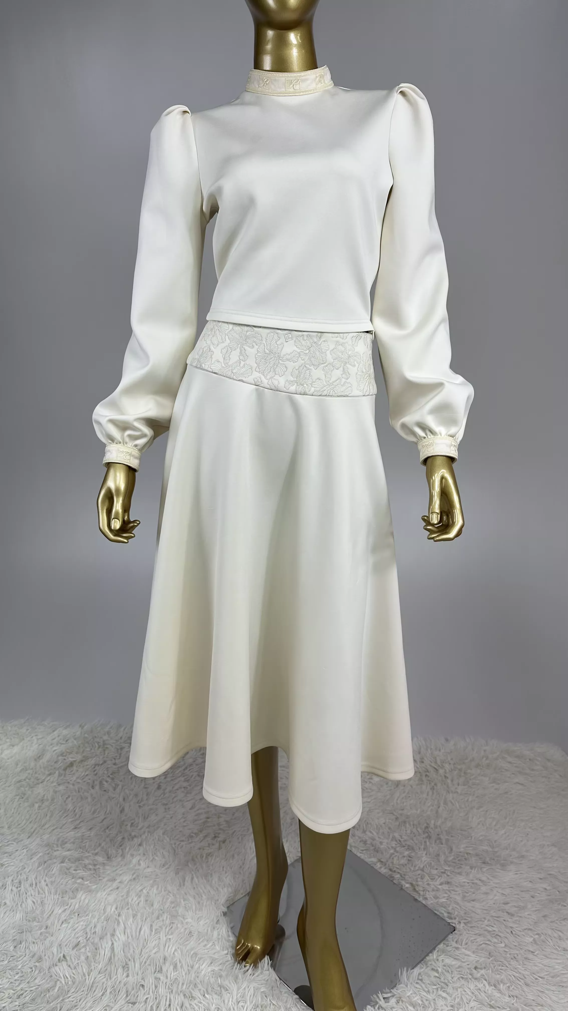 Elegant Cream Two-Piece Set Dress High Neck Puff Sleeve Lace Waist A-Line Midi Dress OEM/ODM